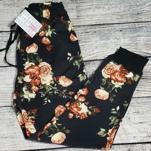 Medium Lularoe Jax Joggers pants